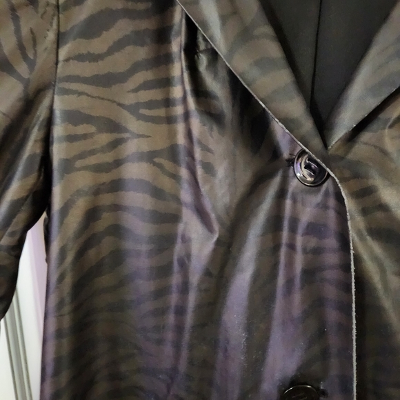 Via Spiga Zebra Print Hooded Jacket - Picture 4 of 7